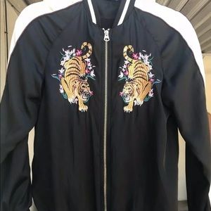 NWOT H&M Tigers Varsity Track Jacket Sz2 Black